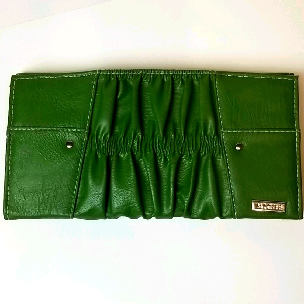 Miche magnetic cover "Erica" May 2010. Green
